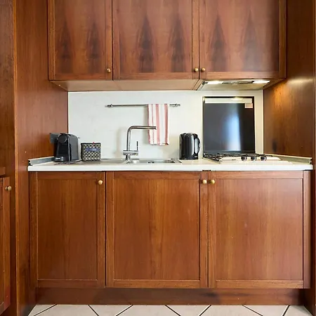 -luminosa 5 Stars With Balcony- Wifi Netflix 15 Minutes From Duomo 米兰