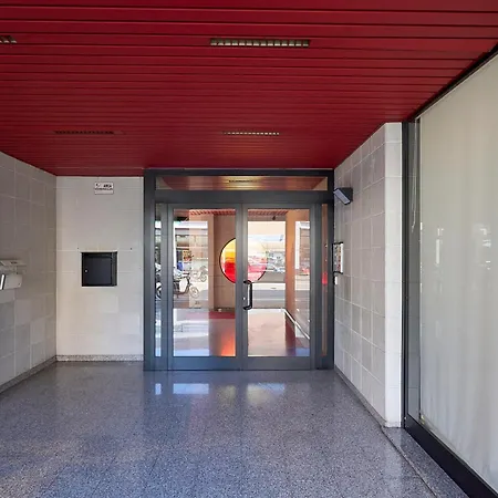 公寓 -luminosa 5 Stars With Balcony- Wifi Netflix 15 Minutes From Duomo 米兰